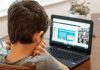Cum ne putem proteja copiii în mediul online fără a-i izola