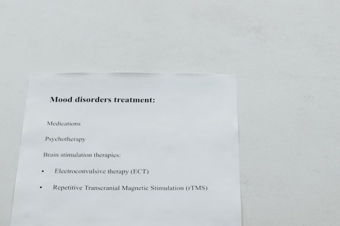 Tehnologia și sănătatea mintală: Aplicații vs. terapie clasică