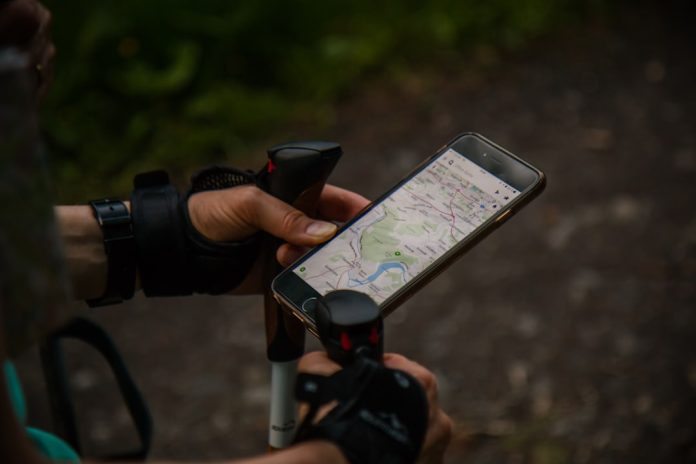 Evoluția GPS-ului: De la tehnologie militară la ghidul nostru de buzunar