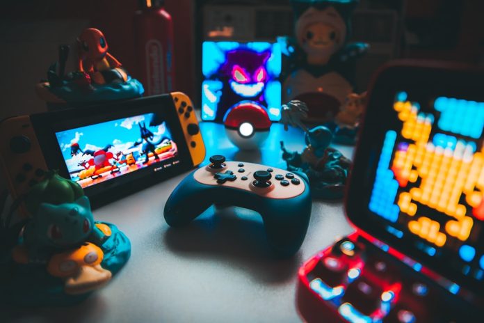Jocurile pe mobil înainte de App Store: De la Snake la primele încercări 3D.