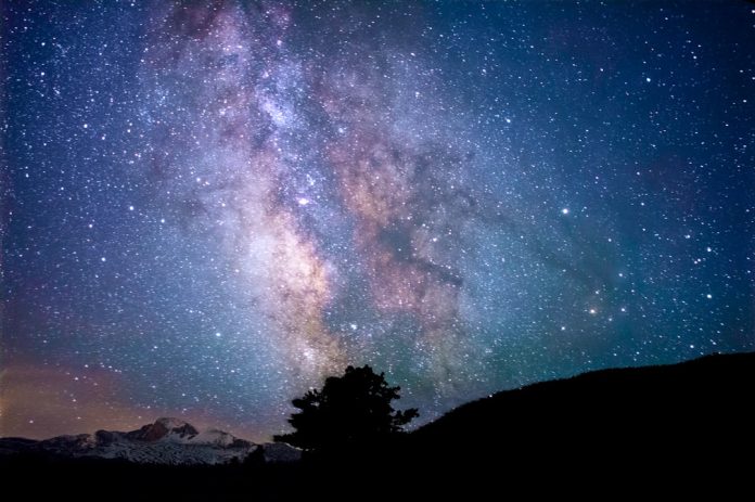 Importanța misiunii Chandra în studiul razelor X din Univers