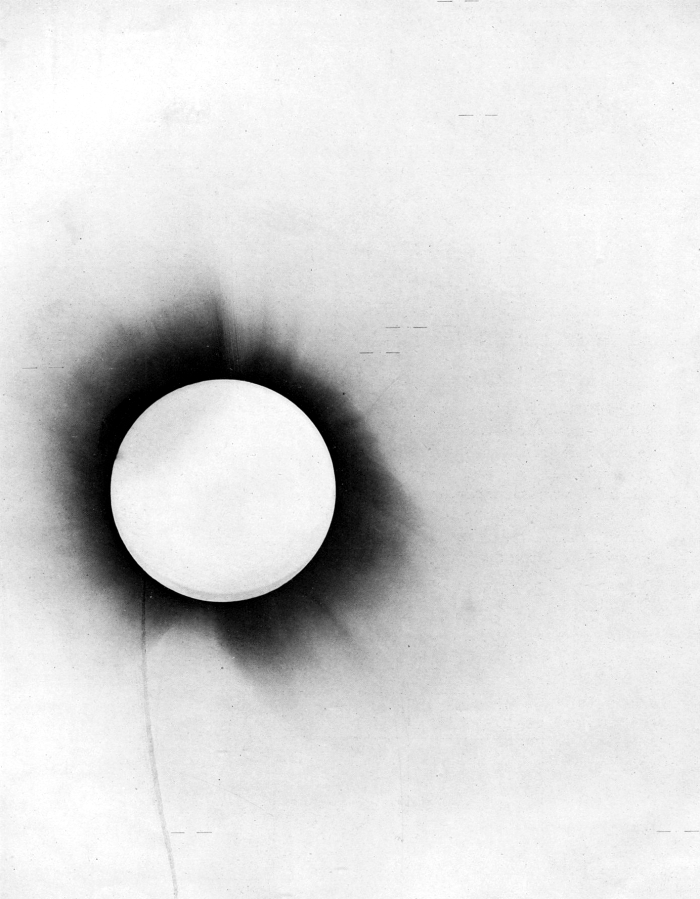 1919_eclipse_negative