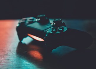 Evoluția consolelor de jocuri: Impactul PlayStation 2 și Xbox în anii 2000 0 (0)
