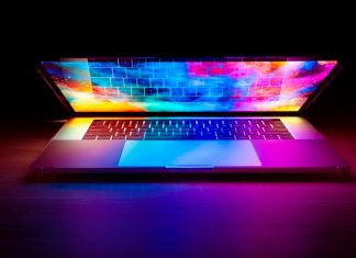 Evoluția laptopurilor: Cum au devenit computerele cu adevărat portabile 0 (0)