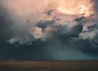 Știința din spatele prognozei meteo: Cum prevăd supercomputerele ploaia? 0 (0)