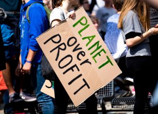Conștientizarea Amprentei de Carbon: O noua responsabilitate ecologică. 0 (0)
