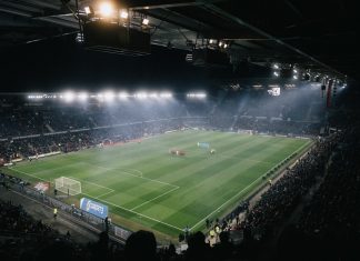Stadioane cu acoperiș retractabil: Tehnologia în slujba spectacolului sportiv. 0 (0)
