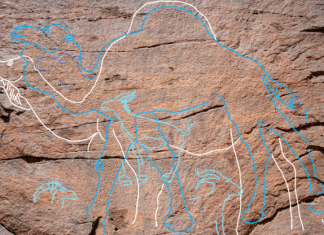 Artefacte rupestre gigantice dezvăluie prezența străveche a omului în Arabia Saudită 5 (1)