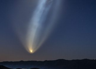 SpaceX Plănuiește Lansări Record cu Falcon Heavy din California, în Ciuda Controversei 0 (0)