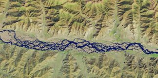 Râul Yarlung Zangbo din Tibet, Cel Mai Înalt și Instabil Curs de Apă Împletit din Lume 3 (1)