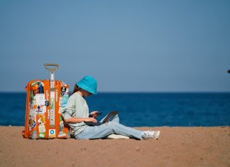 Viitorul muncii: Nomadismul digital și biroul global 0 (0)