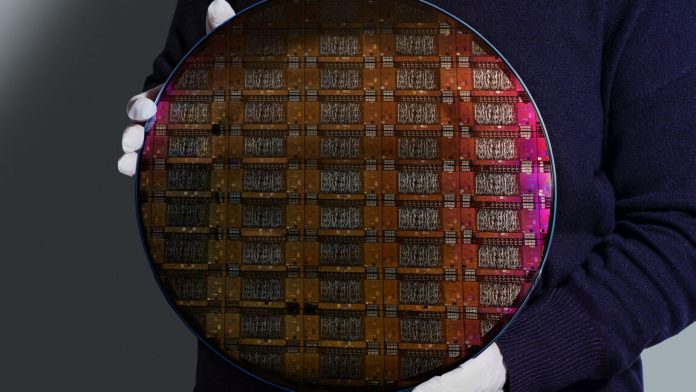 IBM-Quantum-Loon-Wafer_2-1152x648