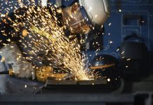 OpenAI Revoluționează Programarea cu Noul Model GPT-5.3-Codex-Spark pe Cipuri Gigant