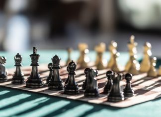 De ce Inteligența Artificială se încurcă în anumite jocuri? Descoperirea limitelor AI în jocurile de strategie 0 (0)