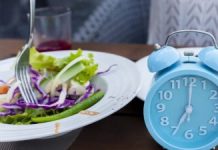 Impactul Orei Mesei asupra Îmbătrânirii Biologice: Descoperiri Recente