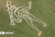 Gigantul din Cerne Abbas primește o nouă înfățișare pentru a rezista intemperiilor