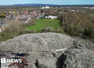 Descoperirea a aproape 30 de depozite ilegale de deșeuri de mari dimensiuni în Anglia 4.8 (19)