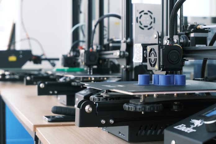 Evoluția tehnologiei de tipărire 3D: De la prototipuri la piese finale