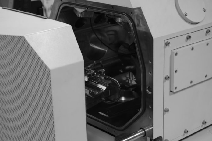 Nanotehnologia: Cum am învățat să manipulăm atomii individuali?