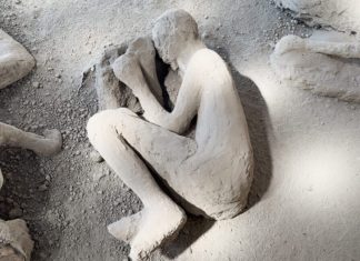 Un presupus medic din Pompeii, identificat prin tehnologia modernă 0 (0)