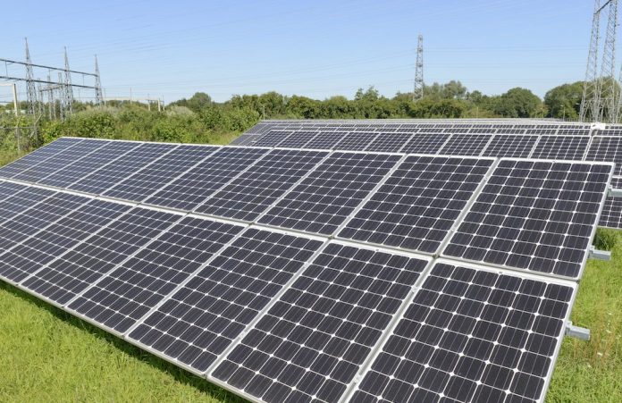 solar-panels-1000x648