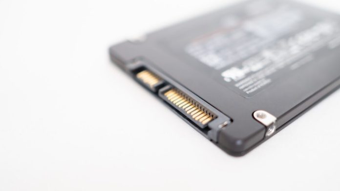 solid-state-drive-ssd-1152x648