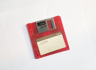 Tehnologia și istoria: Cum restaurăm trecutul digital 0 (0)