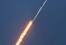 China lansează surprinzător o nouă rachetă mare, proiectată pentru reutilizare