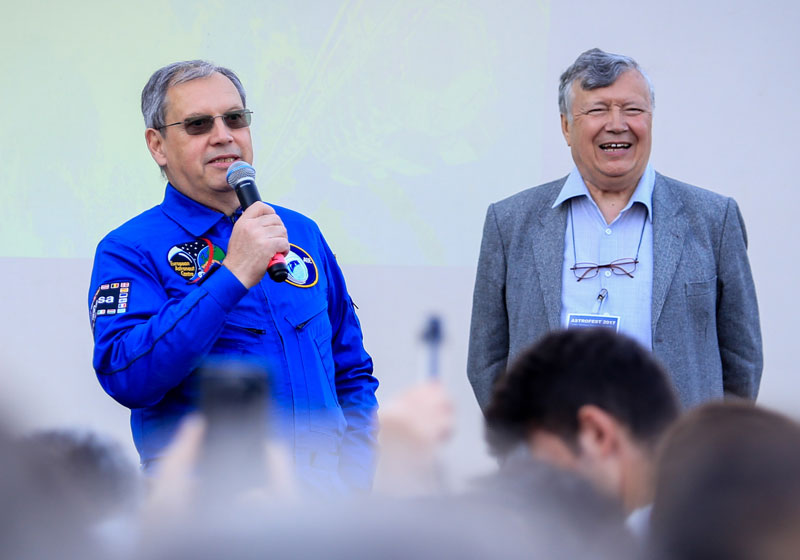 AstroFest 2026: serbăm 45 de ani de la zborul singurului cosmonaut român, Dumitru-Dorin Prunariu AstroFest 2026: serbăm 45 de ani de la zborul singurului cosmonaut român, Dumitru-Dorin Prunariu