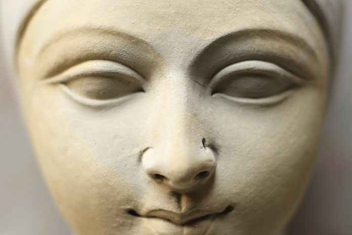 Reconstrucția facială 3D: Cum arătau cu adevărat personajele istorice pe baza craniilor lor.