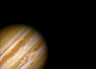 Aurora boreală pe alte planete: Spectacolul de lumini de pe Jupiter și Saturn.