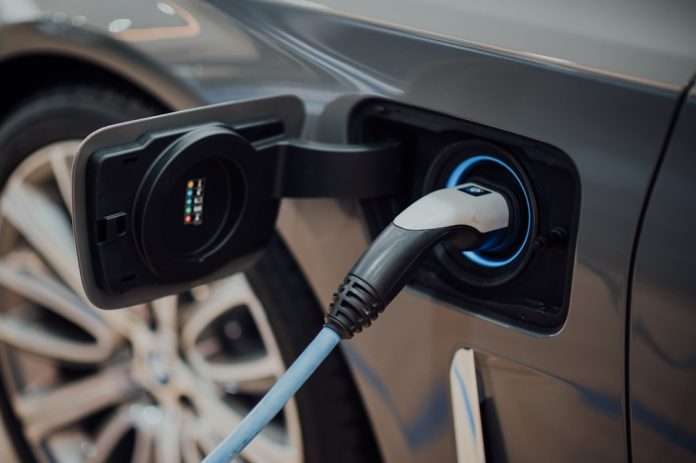 Bateriile cu stare solidă: Sfântul Graal al mașinilor electrice?