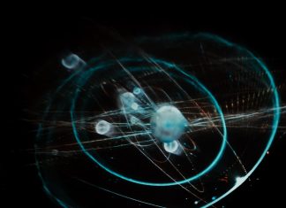 Hologramele tactile: Tehnologia prin care poți „simți” un obiect virtual.