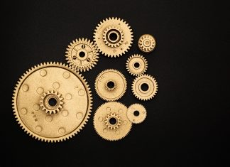 Mecanismul de la Antikythera: Computerul analogic vechi de 2000 de ani.