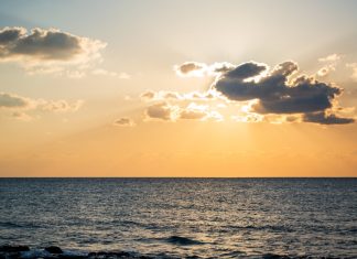 Oceanul ascuns de pe Europa: Cel mai probabil loc din Sistemul Solar unde am putea găsi viață.