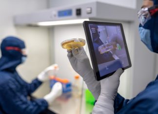 Revoluția CRISPR: Cum putem edita ADN-ul uman pentru a elimina bolile genetice.