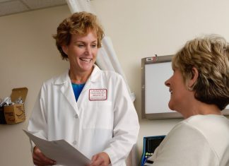 Terapia genică in vivo: Repararea defectelor genetice direct în pacient.