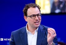 Dario Amodei, directorul Anthropic, solicită încetinirea dezvoltării inteligenței artificiale