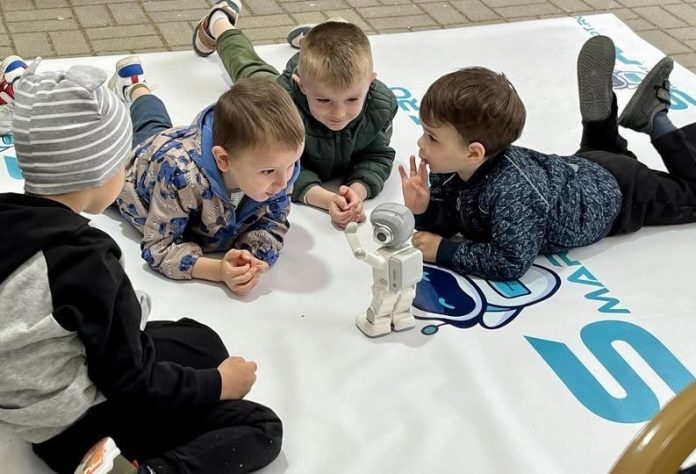 Atelierele Știință și Imaginație Programul Știință și Imaginație