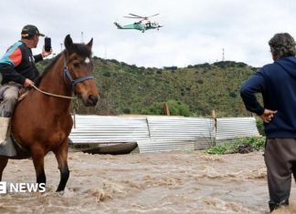 Evacuări spectaculoase cu elicopterul după inundațiile devastatoare din Chile 0 (0)