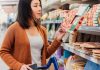 De ce alimentele ultraprocesate influențează metabolismul și creierul, chiar dacă par „sănătoase” pe etichetă
