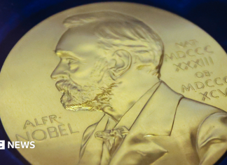 Misterul asimetriei vieții, dezlegat: premiul Nobel pentru chimie explică de ce viața nu e oglindă 5 (2)
