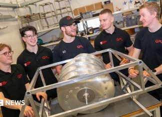 Studenți din Irlanda de Nord visează la Lună: robotul lor va concura la NASA 0 (0)